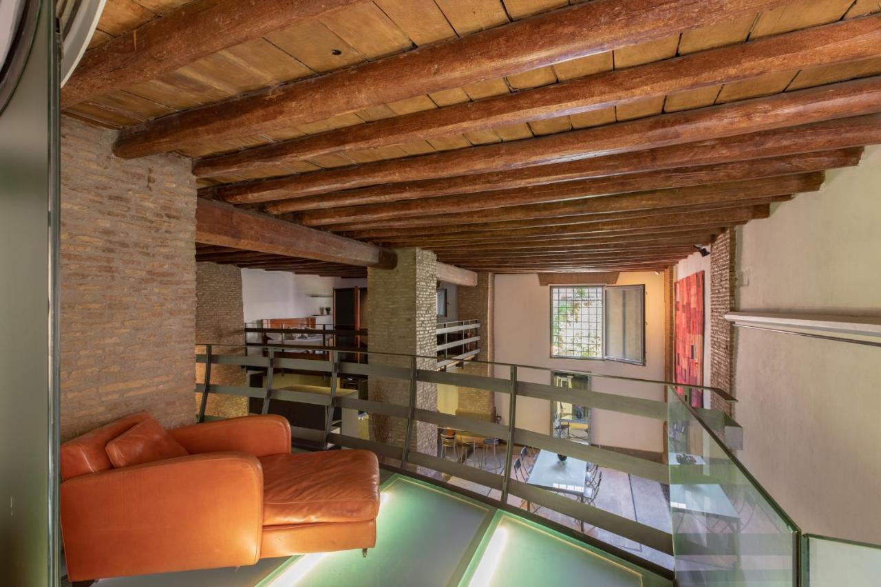 Apartment Iflat Spacious And Unique Loft In Trastevere Rom