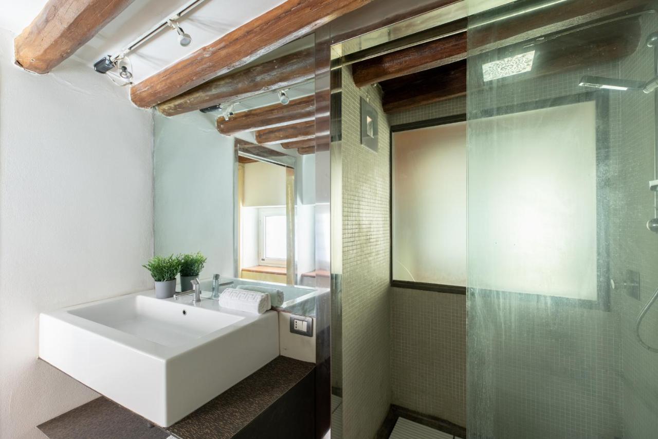 Iflat Spacious And Unique Loft In Trastevere Apartment *